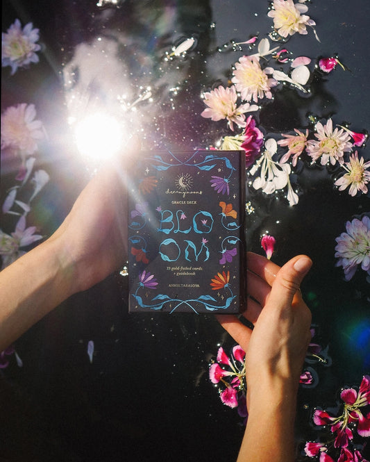 Annie Tarasova's Bloom Oracle Deck Set of 33 Tarot Cards - Dreamy Moons